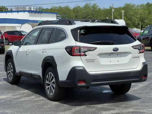 Used 2023 Subaru Outback Premium AWD/4WD image 7