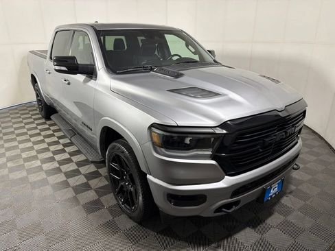 Used 2022 RAM 1500 Laramie AWD/4WD image 1