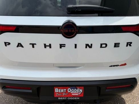 New 2026 Nissan Pathfinder Rock Creek AWD/4WD image 31
