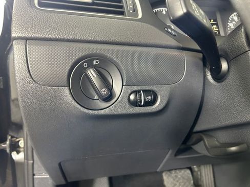 Used 2014 Volkswagen Jetta S image 20