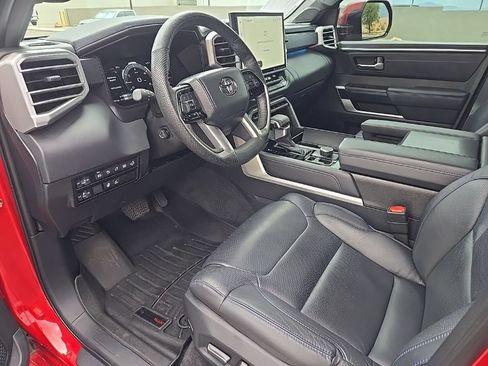 Used 2024 Toyota Sequoia Platinum AWD/4WD image 17
