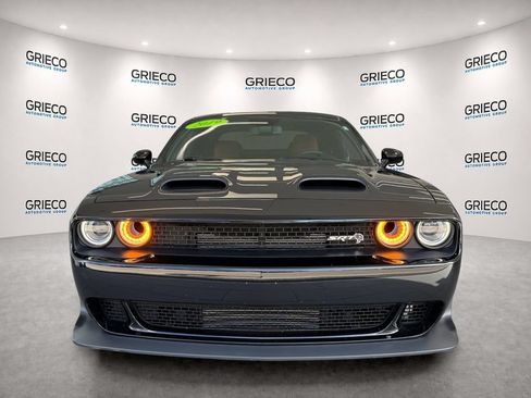 Used 2019 Dodge Challenger SRT Hellcat Redeye RWD image 2