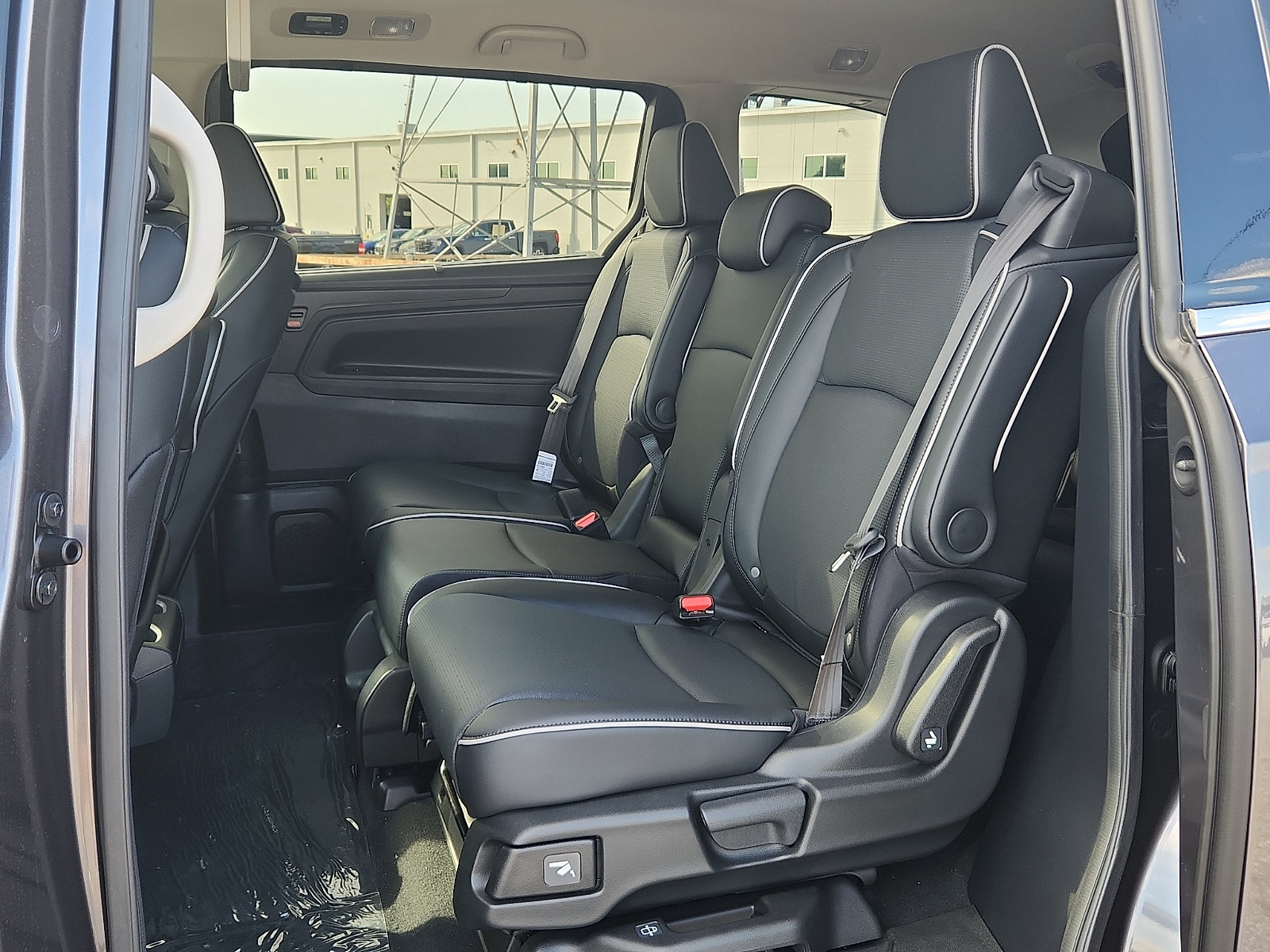New 2027 Honda Odyssey Elite image 6