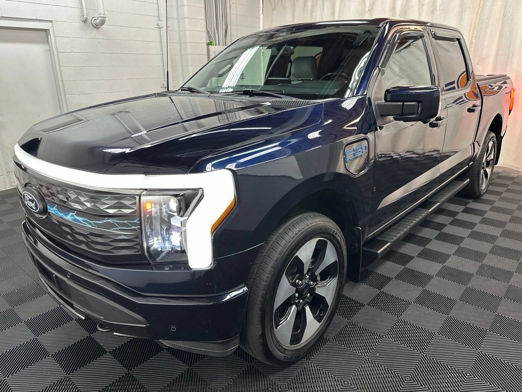 Used 2024 Ford F150 Lightning Platinum AWD/4WD image 4