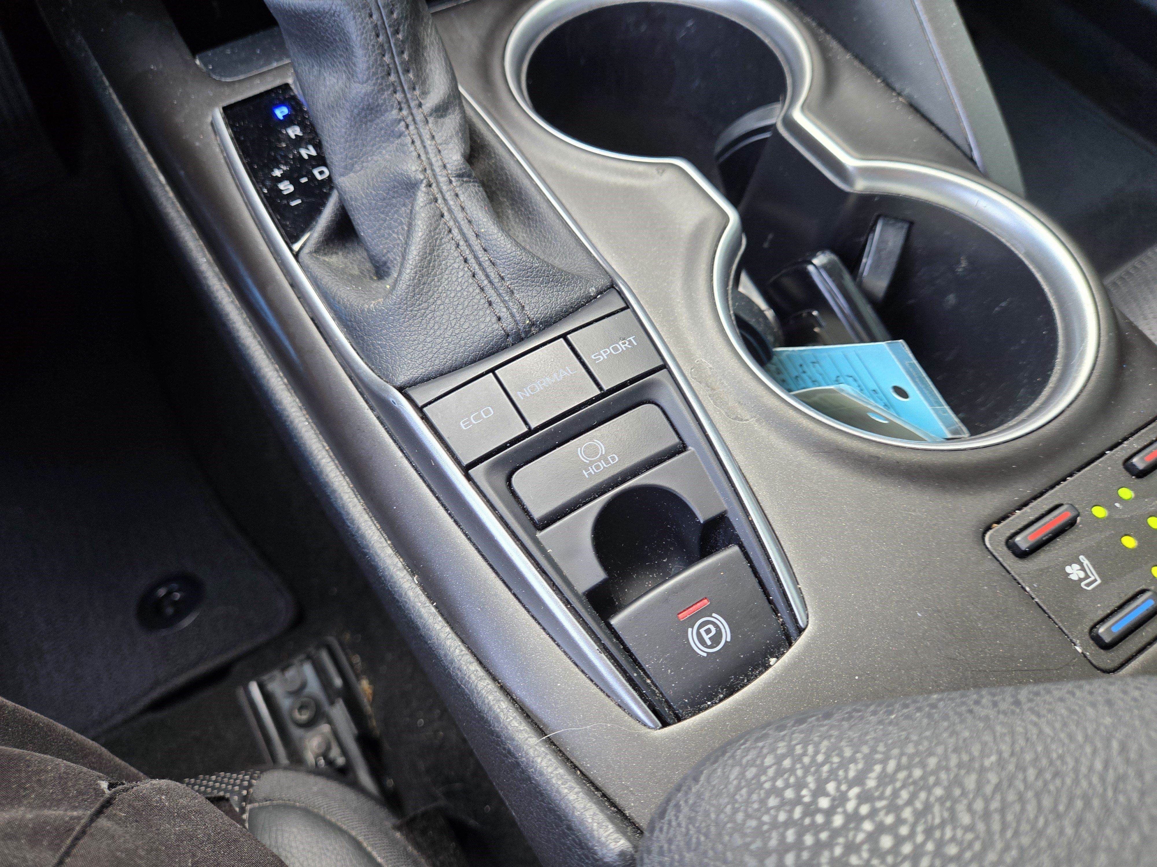 Used 2023 Toyota Camry XLE w/ Navigation Package FWD image 23