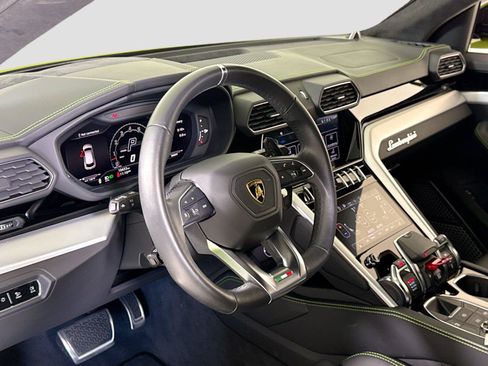 Used 2024 Lamborghini Urus S AWD/4WD image 16