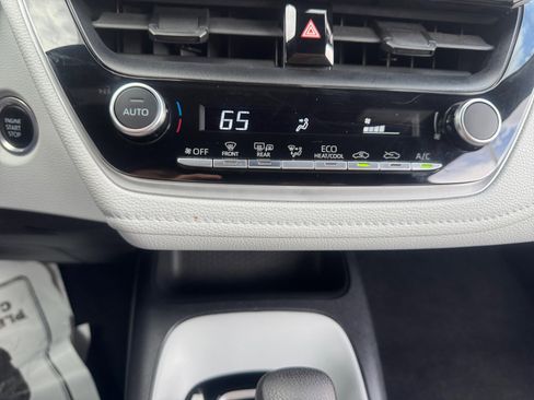 Used 2023 Toyota Corolla SE image 12