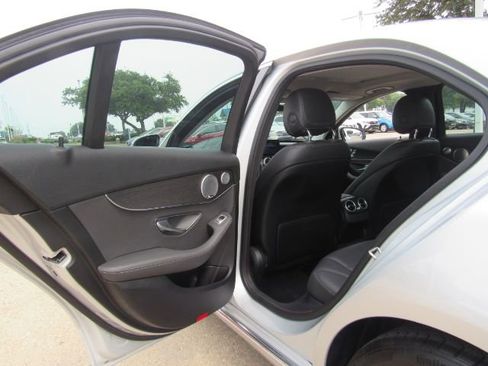 Used 2020 Mercedes-Benz C 300 Sedan w/ Premium Package image 21