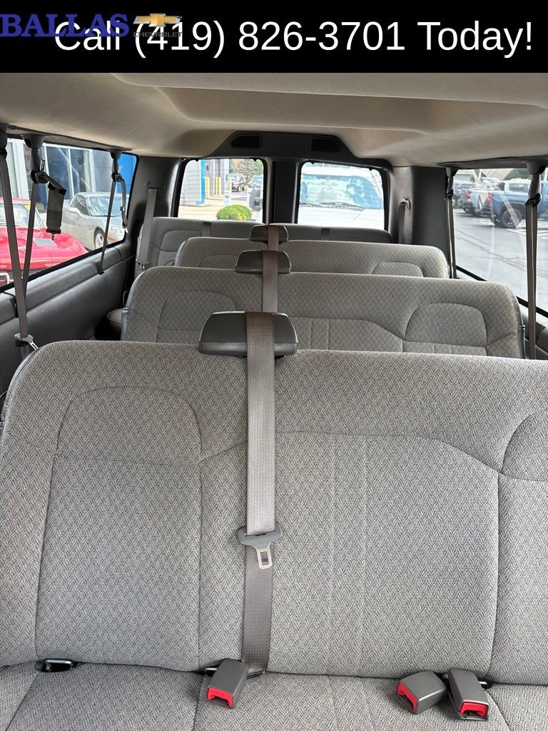 Used 2024 GMC Savana 3500 LT w/ LT Preferred Equipment Group RWD image 14