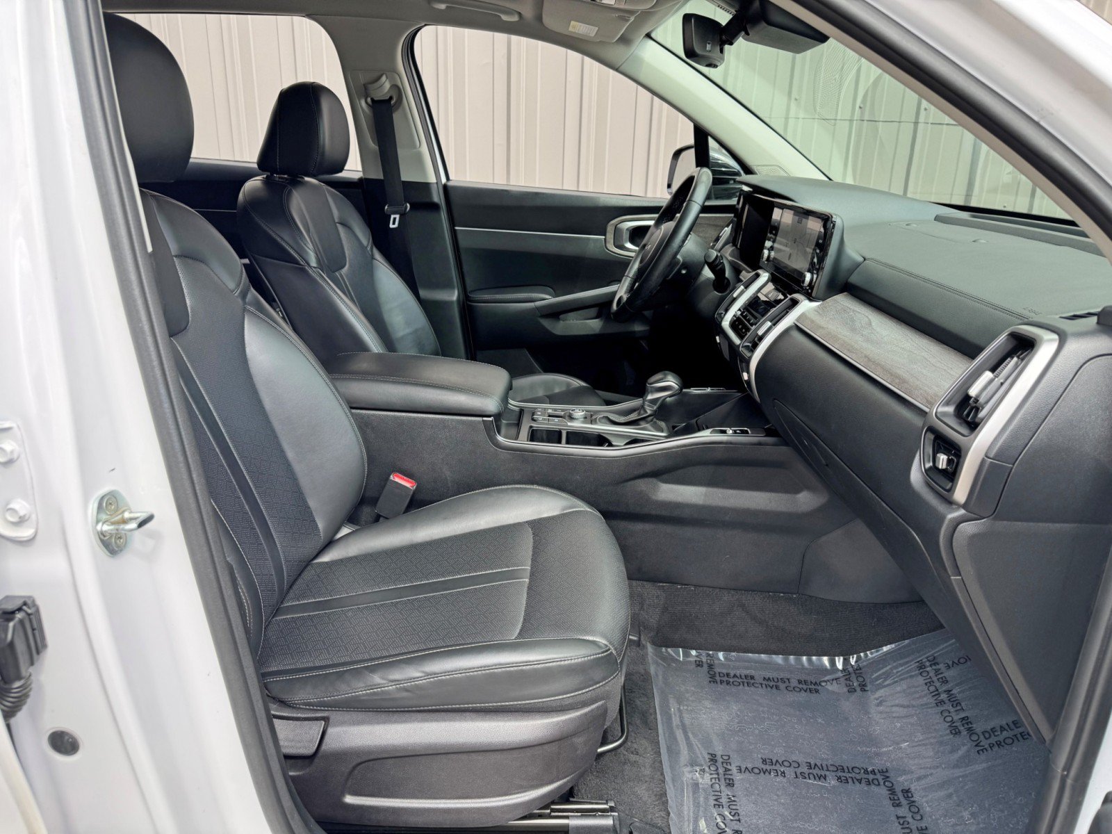 Used 2022 Kia Sorento EX w/ Panoramic Sunroof Package FWD image 15