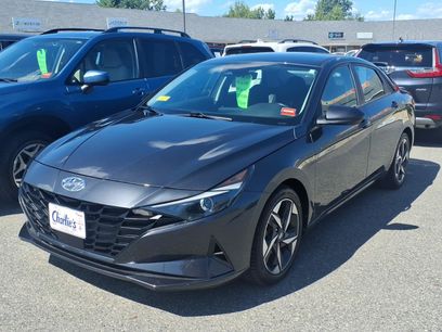 Used 2023 Hyundai Elantra SEL w/ Convenience Package