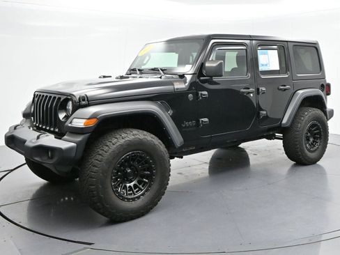 Used 2022 Jeep Wrangler Unlimited Sport AWD/4WD image 3