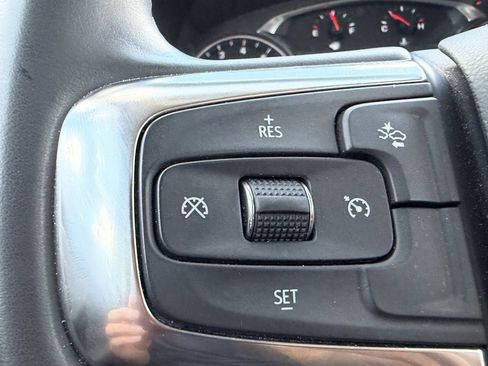 Used 2025 Chevrolet Blazer LT w/ Sound & Technology Package FWD image 29