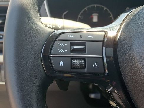 Used 2023 Honda Pilot Touring image 23