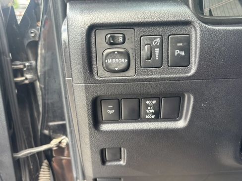 Used 2016 Toyota 4Runner Limited AWD/4WD image 18