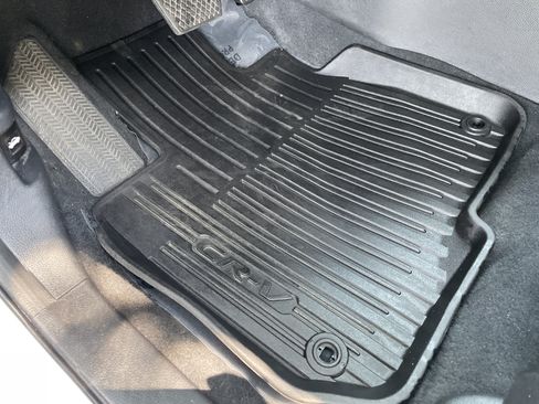 Used 2020 Honda CR-V EX-L image 16