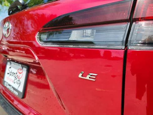 Certified 2026 Toyota Corolla Cross LE FWD image 11