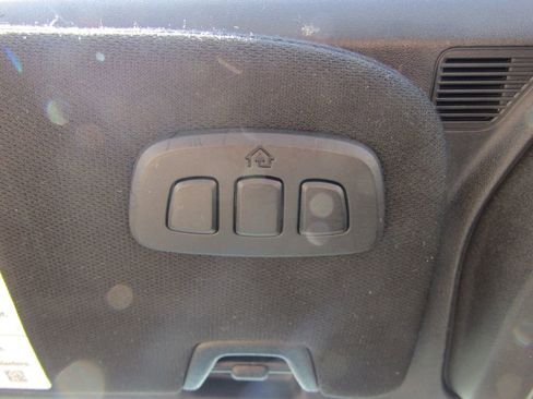 Used 2025 Ford Mustang GT Premium RWD image 34