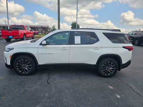 Used 2023 Chevrolet Traverse RS FWD image 5