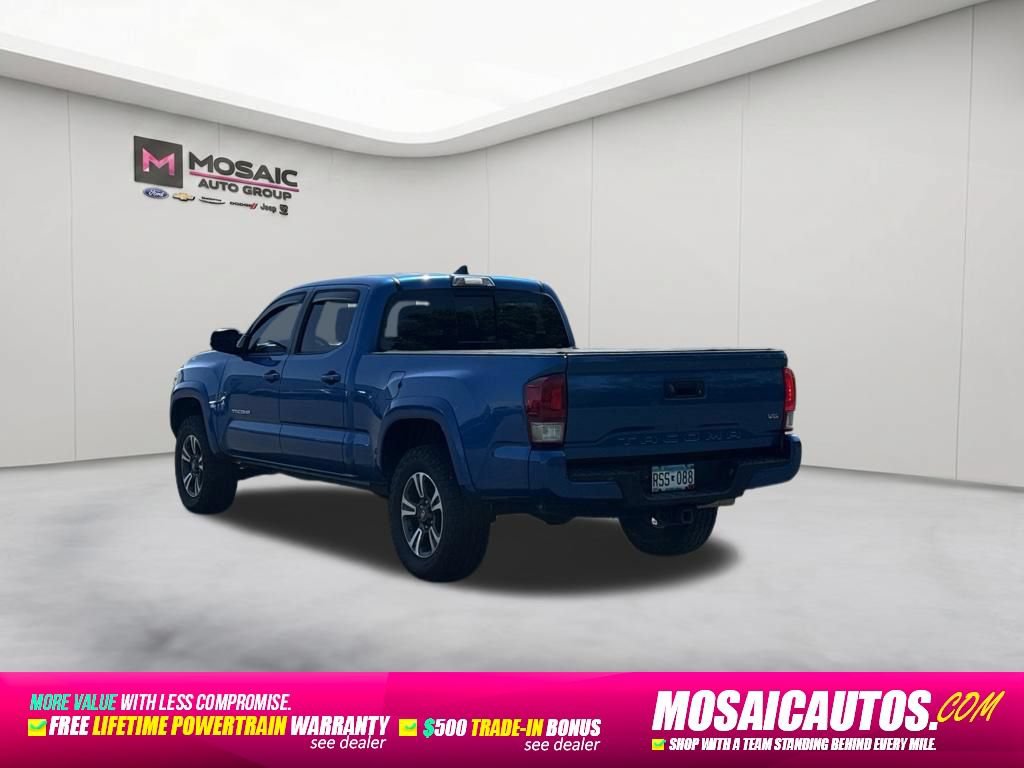 Used 2017 Toyota Tacoma TRD Sport w/ Tow Package RWD image 5