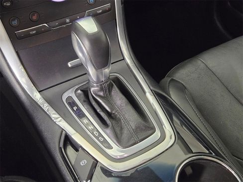 Used 2018 Ford Edge Titanium w/ Equipment Group 301A image 34