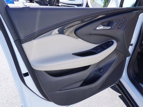 Used 2017 Buick Envision Essence image 14