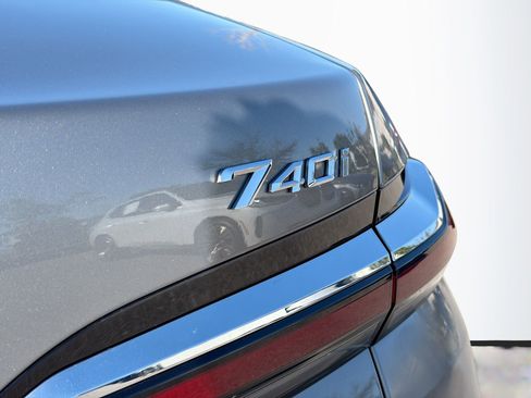 Certified 2024 BMW 740i 740i image 12