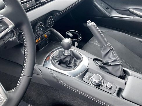 New 2025 MAZDA MX-5 Miata Club w/ Weather Package image 7