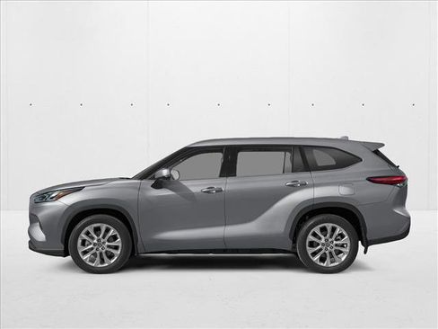 New 2026 Toyota Highlander Limited image 3