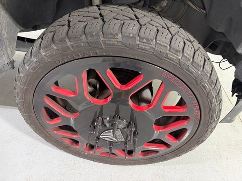 Used 2022 Ford F350 Platinum AWD/4WD image 9