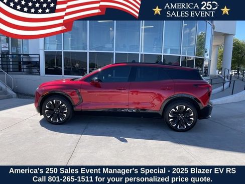 Used 2025 Chevrolet Blazer EV RS AWD/4WD image 2