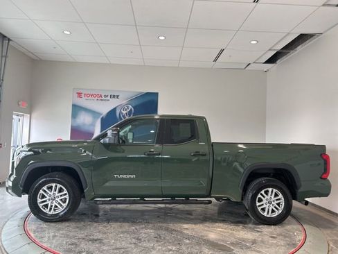 Certified 2022 Toyota Tundra SR5 w/ SR5 Convenience Package AWD/4WD image 3