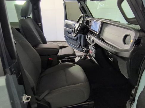 Used 2024 Jeep Wrangler Sport AWD/4WD image 27