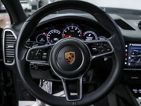 Used 2022 Porsche Cayenne Platinum Edition AWD/4WD image 22