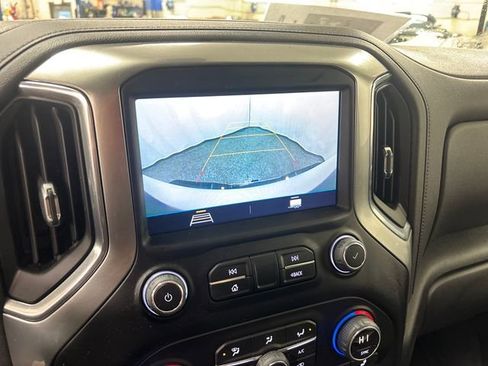 Used 2022 Chevrolet Silverado 2500 LT w/ Convenience Package image 22