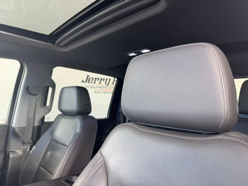 Used 2020 Chevrolet Silverado 2500 LTZ w/ LTZ Convenience Package image 3