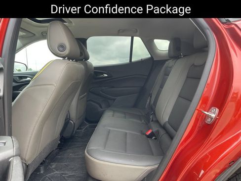 Used 2024 Chevrolet Trax ACTIV w/ Sunroof Package FWD image 11