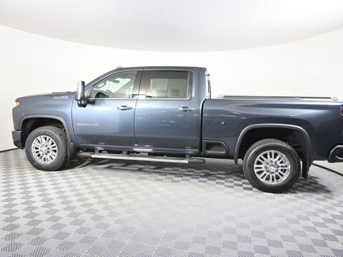 Used 2020 Chevrolet Silverado 3500 High Country w/ Z71 Off-Road Package AWD/4WD image 3