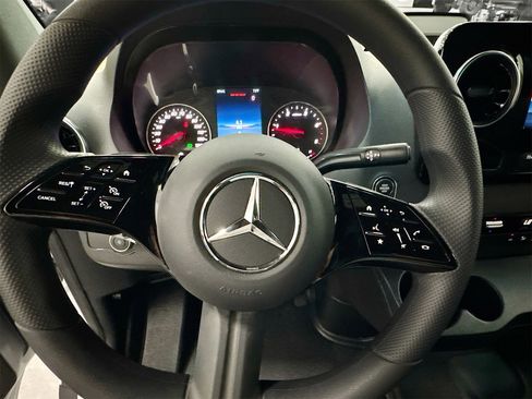 New 2026 Mercedes-Benz Sprinter 2500 image 12