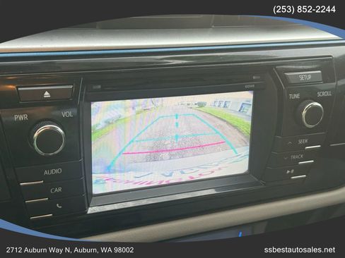 Used 2015 Toyota Corolla LE image 22