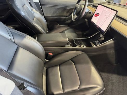 Used 2018 Tesla Model 3 Long Range RWD image 6