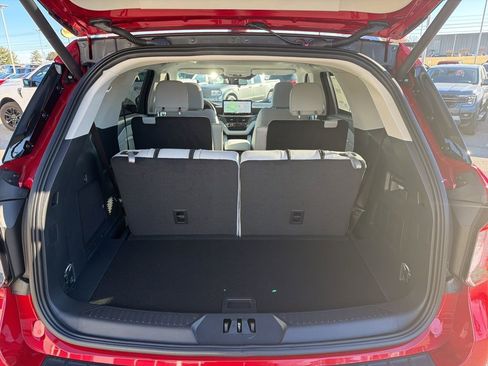 New 2026 Ford Explorer Platinum w/ LUX Leather Package image 17