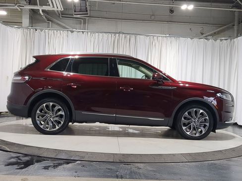 Used 2023 Lincoln Nautilus Reserve image 15