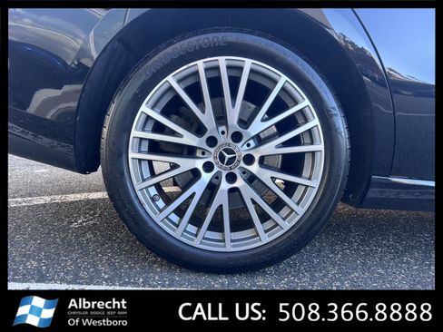 Used 2025 Mercedes-Benz CLA 250 4MATIC image 32