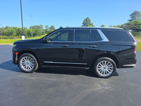 Used 2022 Cadillac Escalade Premium Luxury RWD image 2