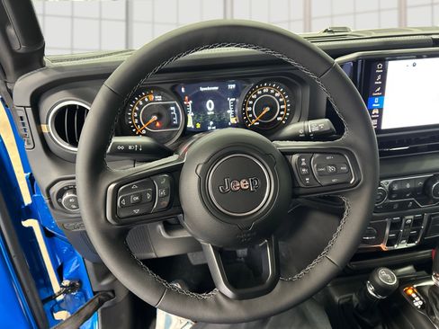 New 2026 Jeep Gladiator Sport AWD/4WD image 15