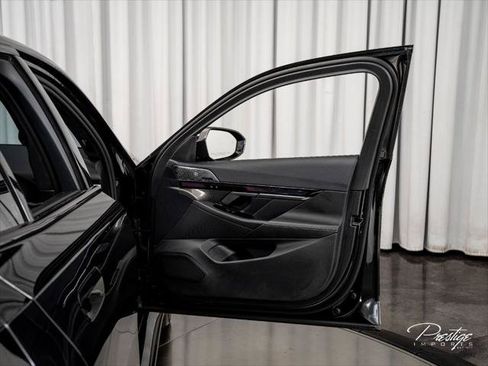 Used 2026 BMW M5 w/ Carbon Package AWD/4WD image 40