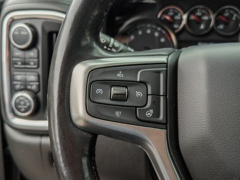 Used 2020 Chevrolet Silverado 1500 LT Trail Boss AWD/4WD image 34