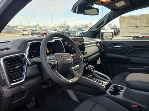 New 2025 GMC Canyon Elevation w/ Convenience Package image 9