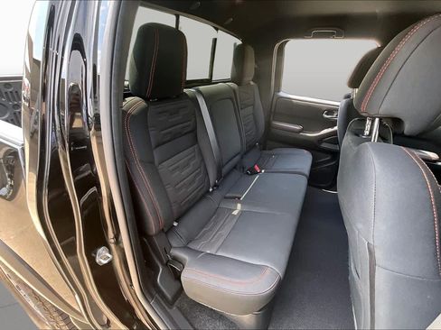 Used 2025 Nissan Frontier PRO-4X w/ Pro Convenience Package AWD/4WD image 19